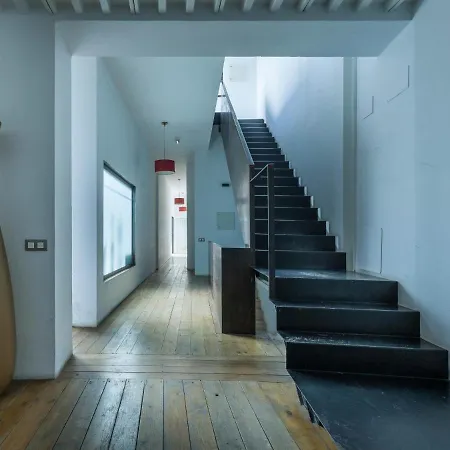 Apartamento Pedro Miguel Sevilha